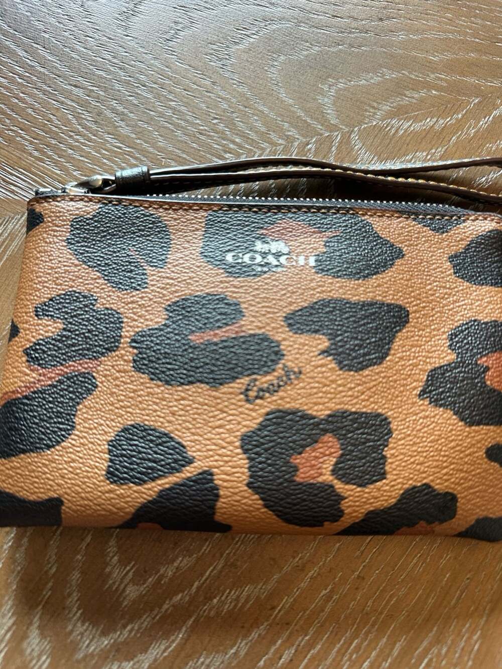 Coach Corner Zip Wristlet Leopard Print CC871 - Picture 2 of 8